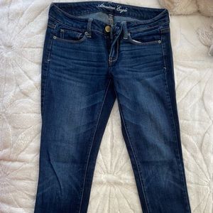 American Eagle Jeans size 6, fits more like a 4